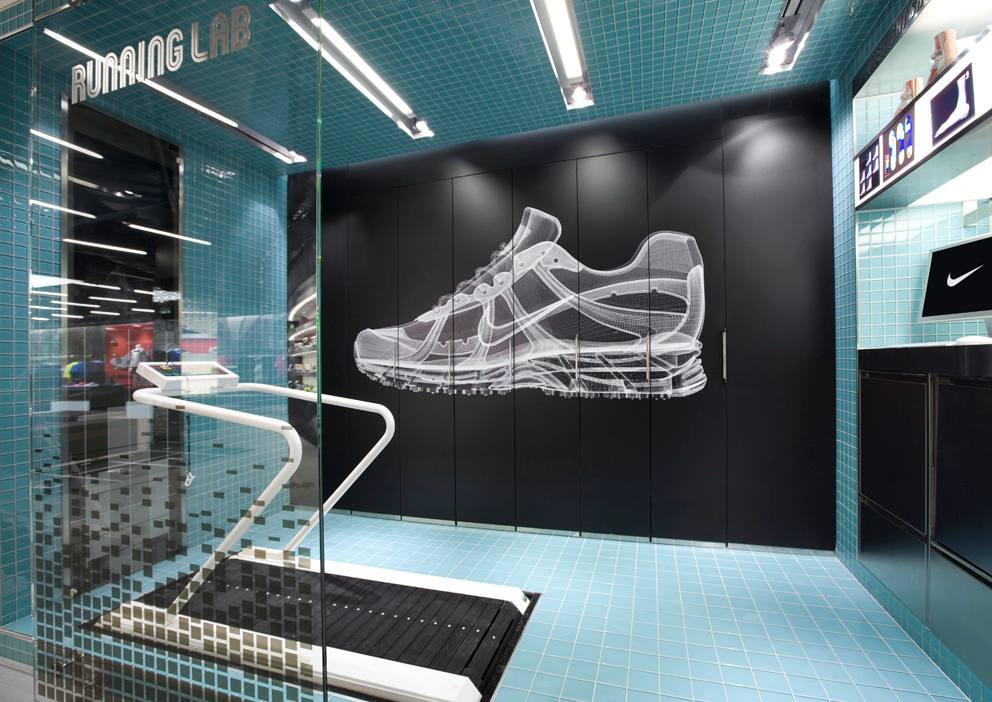 Nike running lab — product and brand experience installation